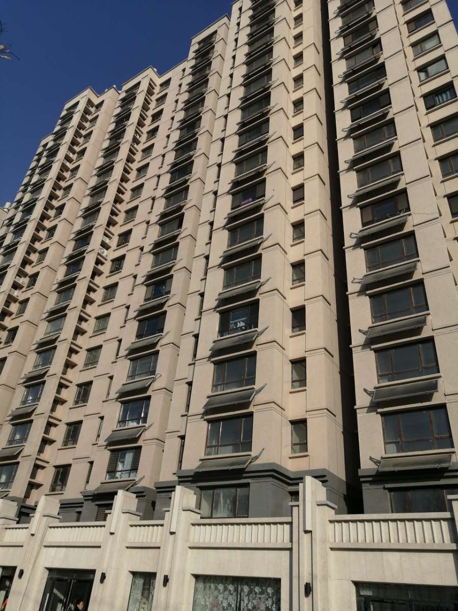 出售魏都花园3室2厅2卫125平米 售价75万